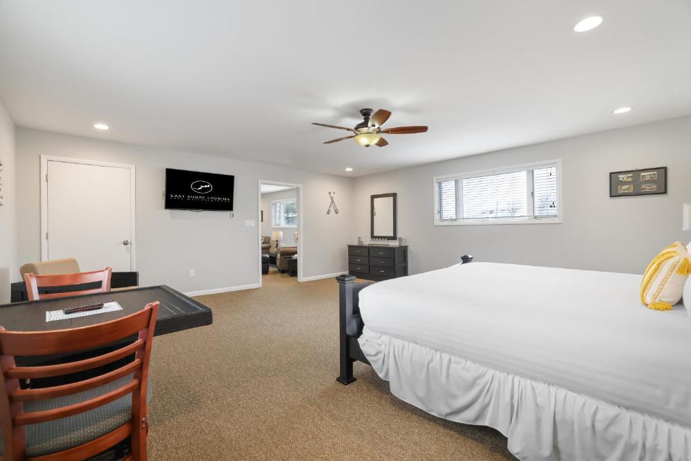 East Shore Lodging